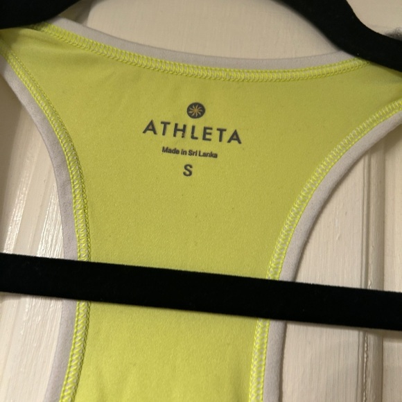 Athleta Green Scoop Neck Sleeveless Tank Top - Picture 2 of 12